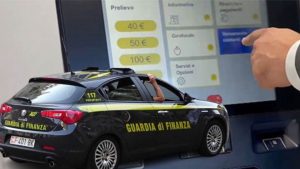 Auto Guardia di Finanza - Lagazzettadelserchio.it