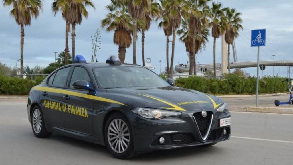 Volante guardia di finanza