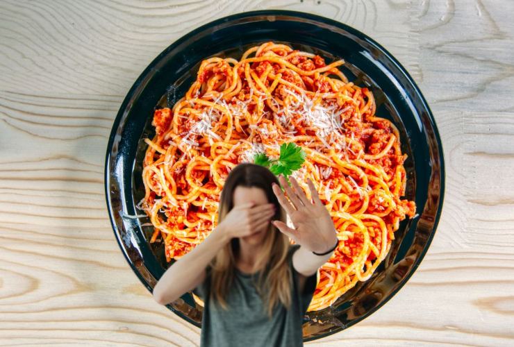 Pasta con larve di insetti